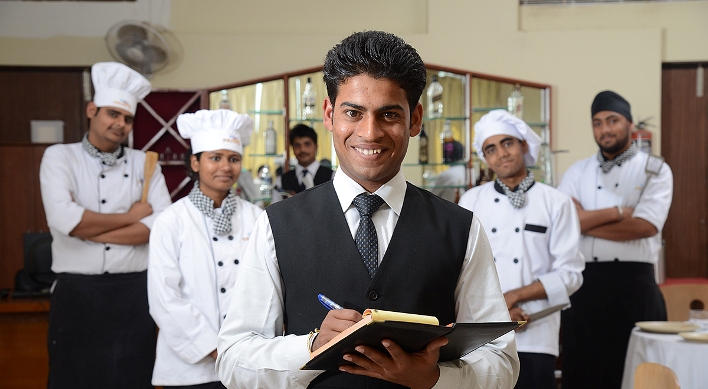 hotel management courses